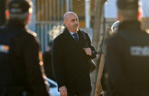 El ex jefe de España, Luis Rubiales, se juzga por un beso forzado en la Copa Mundial