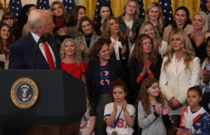 Qué saber sobre la orden ejecutiva de Trump que salva a los atletas transgénero de los deportes femeninos