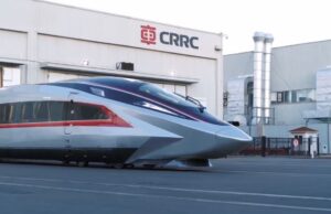 China presenta el tren de alta velocidad más rápido del mundo con una velocidad máxima de 280 mph
