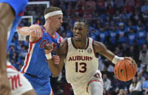 No. 1 Auburn retiene el No. 23 Ole Miss; Johni Broome obtiene 20 puntos en 92-82 Victoria