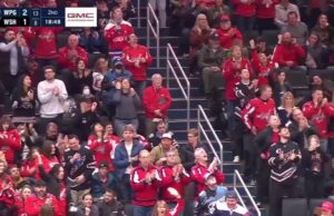 Pierre-Luc Dubois con un gol vs. Winnipeg Jets