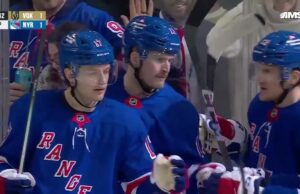 Alexis Lafrenière con un gol contra Vegas Golden Knights