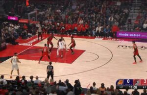 Nick Richards lo golpea a casa