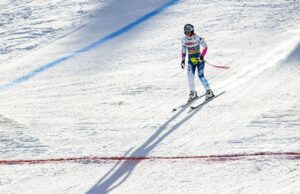 Lindsey Vonn DNFS en Worlds regresa mientras los brazos se enganchan la puerta super-g