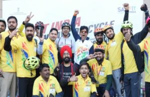 Actores Amit Sial, Rahul Bose abogan la dieta equilibrada, estilo de vida activo durante 'Fit India Sundays on Cycle' Reungue
