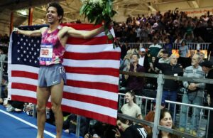 Grant Fisher gana 5000m con el segundo récord mundial de interior en semana