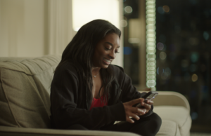Exclusivo: Simone Biles se une a la religión de los deportes