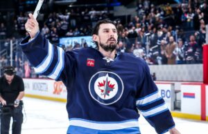 Hellebuyck para Hart? Historias de apuestas para ver cómo se reanuda la NHL