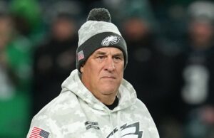 Jalyx Hunt: Vic Fangio llamó a un rendimiento defensivo en la segunda mitad del Super Bowl “inaceptable”