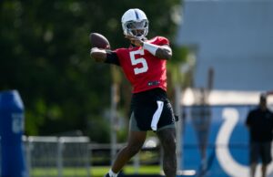 Chris Ballard: Colts tendrá una competencia “abierta” en el quarterback