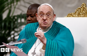 Fieles se reúnen para apoyar al Papa