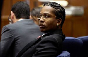 VIDEO: Mira Momento A $ AP Rocky Hugs Rihanna después del veredicto no culpable