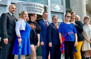 Los adolescentes luchan contra la prohibición de New Hampshire de las chicas trans en el objetivo deportivo de la orden de Trump a continuación