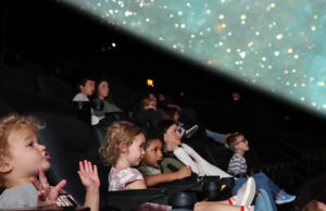 Desde el sueño hasta la realidad, Sweetman Planetarium trae nueva educación, entretenimiento al Pavilio de Washington