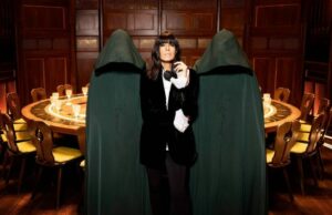 La leyenda de la televisión 'rechaza la edición de celebridades de los traidores después de reunirse con los jefes'