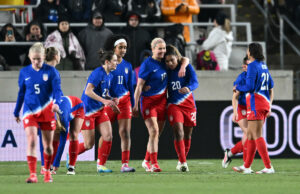 Cruise Uswnt pasando a Colombia en el abridor de la Copa Shebelieves