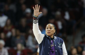 Eagles Superfan Dawn Staley dice que no puede asistir al Super Bowl 59 debido a restricciones de viajes aéreos que involucran la visita del presidente Trump