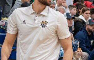 Escuelas secundarias: Windham Boys Top Portsmouth de primer lugar