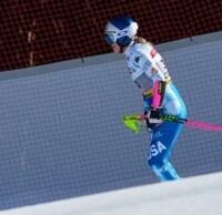 Vonn Bombs fuera del campeonato mundial Super-G ganado por Austria Venier