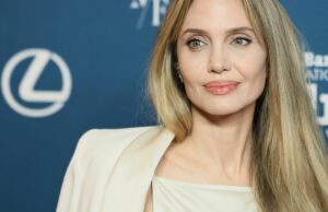 Por qué Angelina Jolie le dio a su madre su primer premio de la Academia