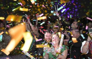 Fotos: Krewe de Centaur Grand Bal XXXIII presenta “íconos en Toyland”