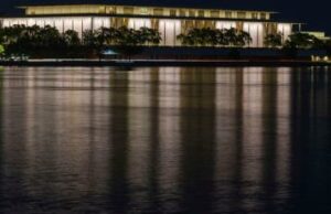 Trump elegido presidente de Kennedy Center por la junta recién constituida