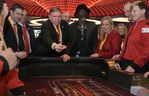 ¡Vivir! Gran inauguración del casino y del hotel en Bossier City La. Comida y entretenimiento