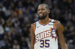 Kevin Durant dice que es 'todo amor' con Gary Payton después de intercambiar basura en Suns-Warriors