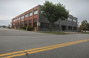 Essex para cerrar en Rochester NY, propietarios para hacerse cargo de la antología