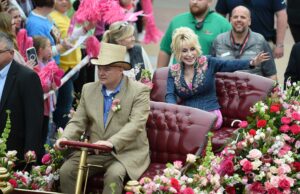Los titulares de pases de la temporada de Dollywood serán los primeros visitantes para la 40ª temporada