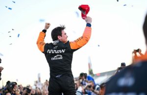 Pato O'Ward hace un debut en Fox Sports en IndyCar Super Bowl AD