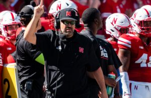 Nebraska dejando caer a Tennessee para aliviar el camino de los playoffs de fútbol americano universitario