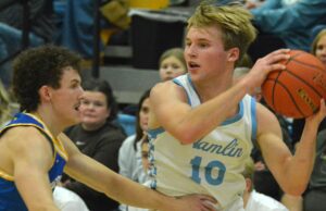 Resumen deportivo en algunos eventos de baloncesto de la escuela secundaria del área