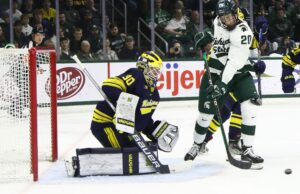 El hockey de MSU permanece cerca de la encuesta de USCHO.com