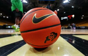 CU Women's Basketball Rolls en casa en victoria sobre Texas Tech