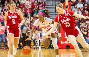 El baloncesto femenino de Nebraska cae 76-60 a Indiana