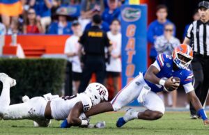Mira el entrenamiento de la lista de fútbol 2025 de Texas A&M en esta temporada baja
