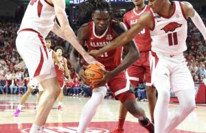 Alabama pasa a Auburn por el puesto número 1