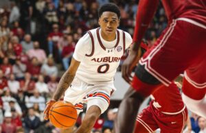 Auburn lleva a las 25 mejores clasificaciones nuevamente