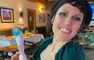 La ventana emergente de todo el mundo en Dram Tree Tavern en Wilmington, NC