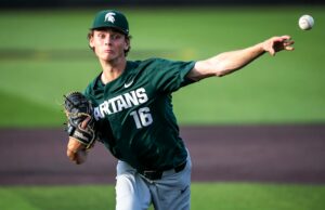 El estado de Michigan vence al estado de Washington, 9-2, mejora a 5-0.