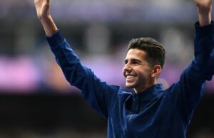 American Fisher aplasta a 3.000m récord mundial de interior