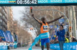 Jacob Kiplimo rompe el récord mundial de medio maratón por 48 segundos