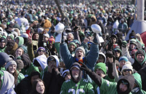 Informe: 2 personas disparadas en el Desfile del Campeonato Super Bowl 59 de Eagles en Filadelfia