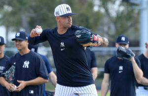 Devin Williams cuelga una barba prohibida en la foto del equipo de los Yankees