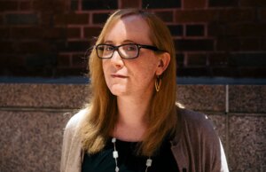 Amy Paris, funcionario trans que fue pionero en el cambio, despedido por la administración de Trump