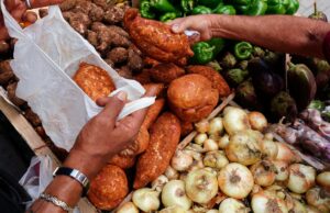 Los precios mundiales de productos alimenticios caen en enero a medida que disminuyen el azúcar, los aceites vegetales disminuyen