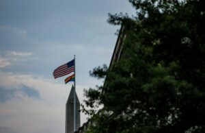 Trabajadores federales LGBTQ se prepara para una purga de McCarthyist