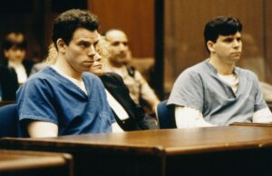 ¿Cuándo salen los hermanos Menéndez de prisión? Sus oraciones – Hollywood Life