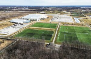 Grand Park Sports Campus que realiza el potencial financiero mientras espera un nuevo distrito.